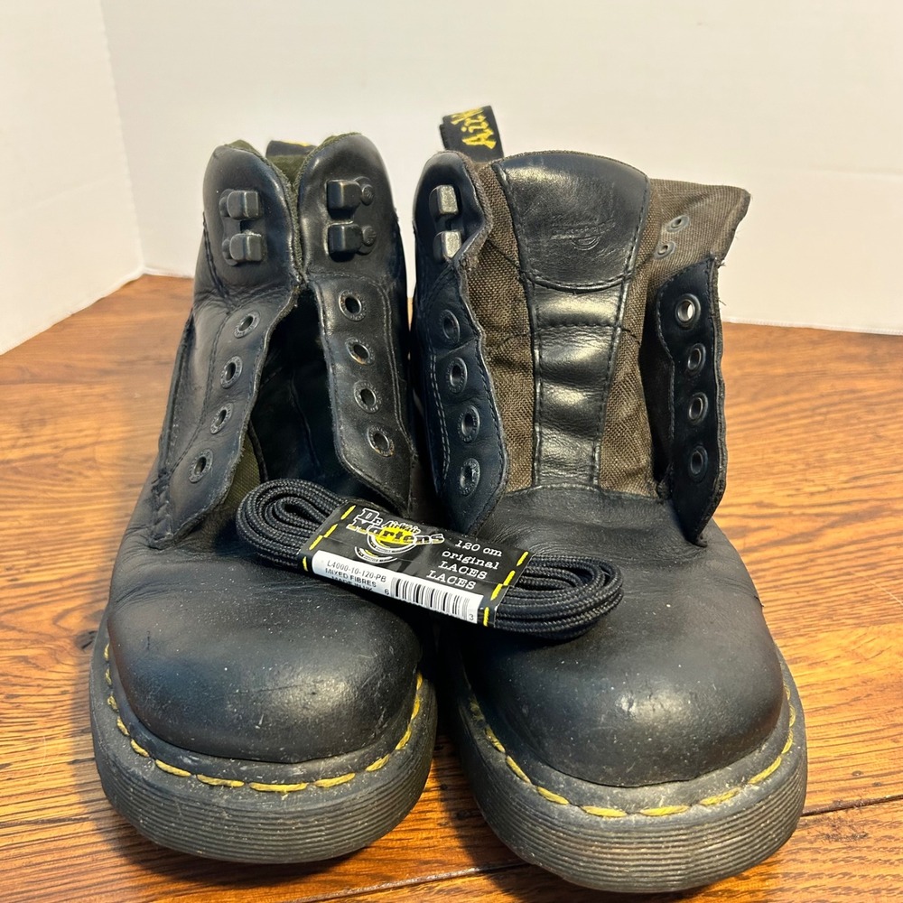 Dr. Martens Black Leather Ankle Boots Mens 9 Womens 10 AirWair‎ Lug Sole Vintge